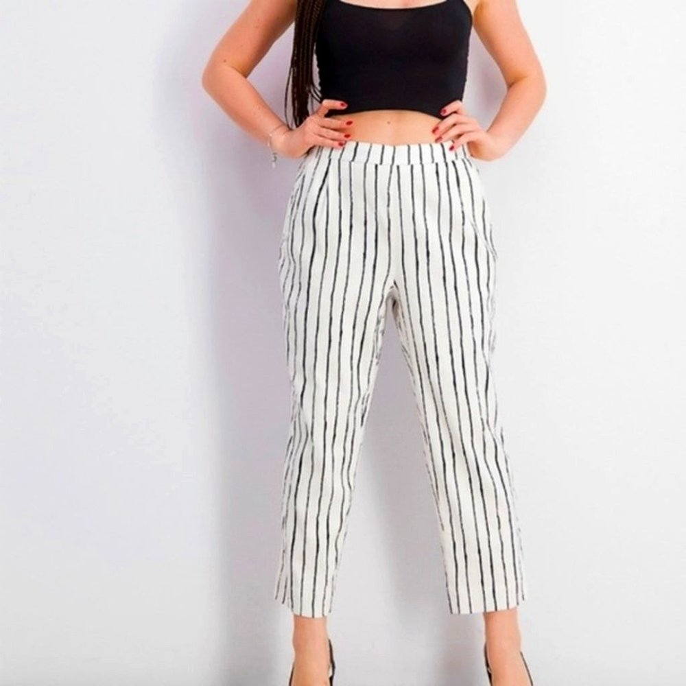 Womens Alfani Striped Pull On Slim Leg Striped Pants Large (12-14)  MSRP 74$